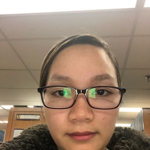 Meet your Posher, Hoai